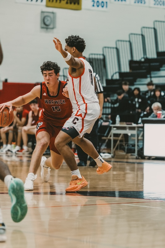 Caleb-Johnsen-15-pushing-past-a-defender