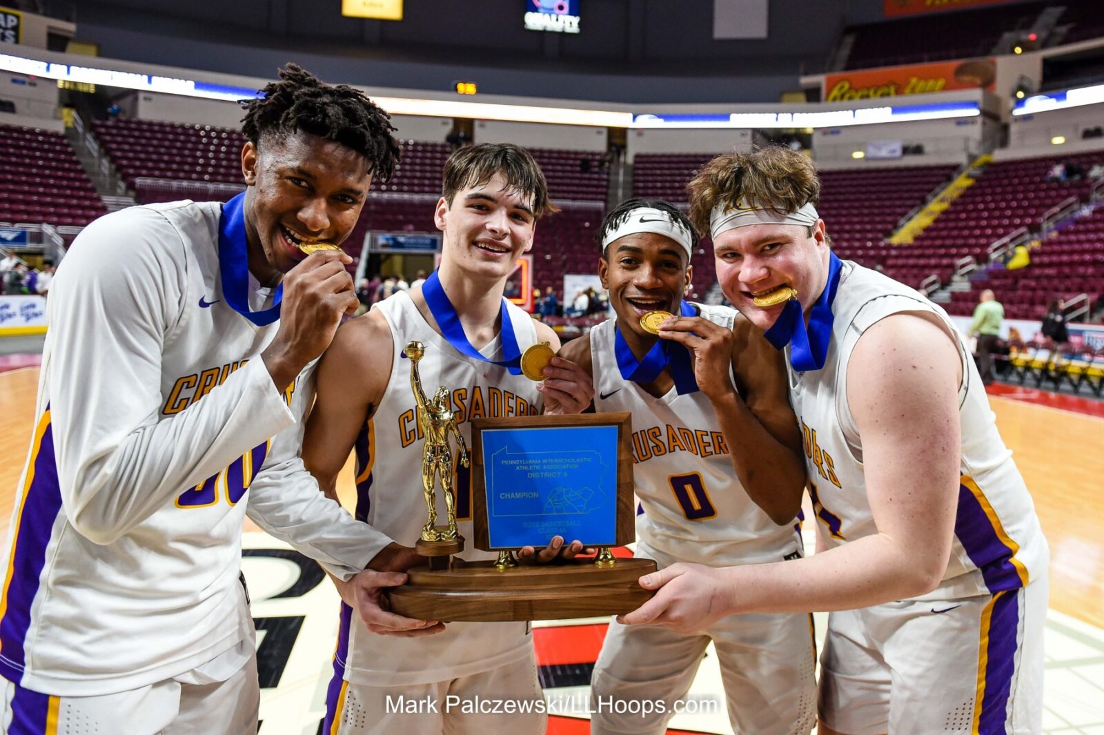 Crusaders Return To Gold Standard As Kamwanga’s Last-Second Shot Vaults Lancaster Catholic Past Bishop McDevitt In District 3-4A Title Game