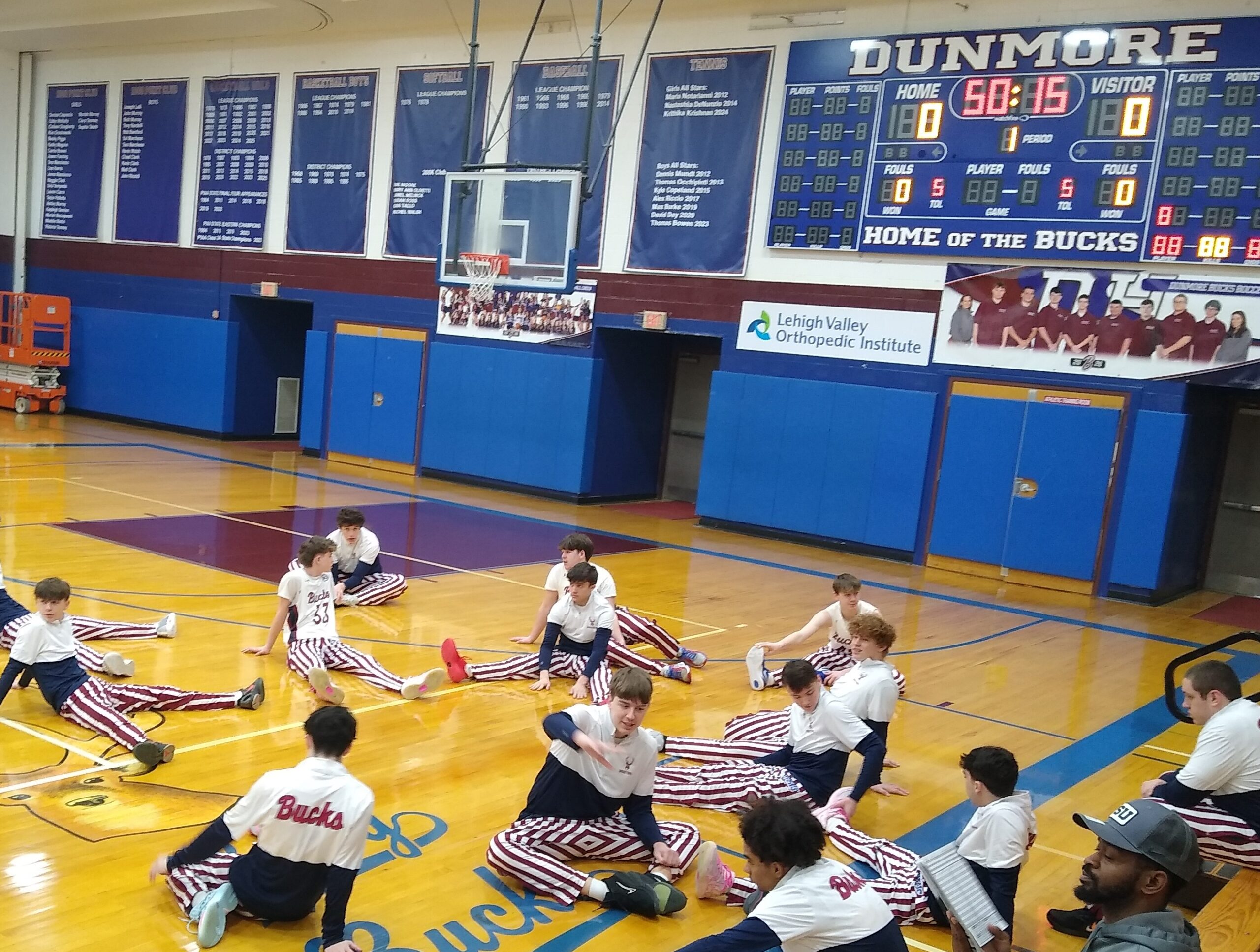District 2 Boys 3A Semi-Final Recap (Dunmore 52, Lakeland 46)